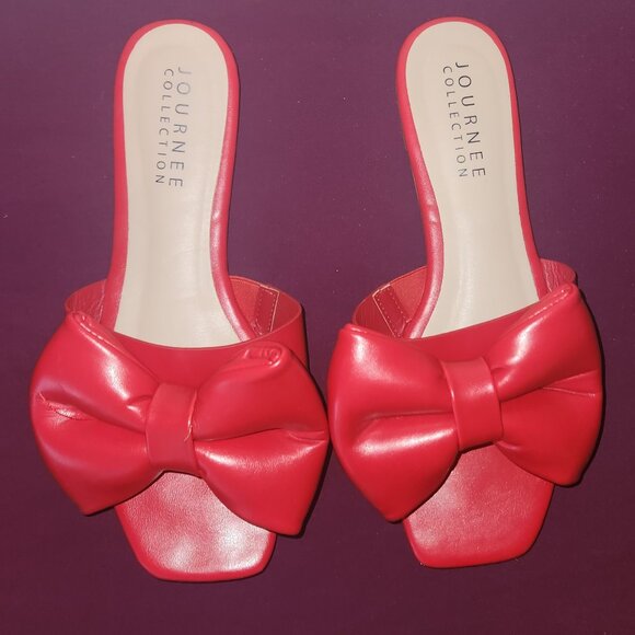 Journee Collection Red Bowtie Slip on sandals - Picture 1 of 6